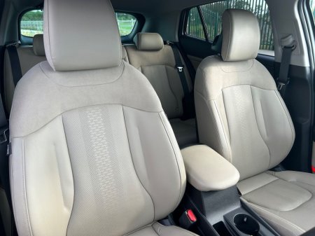 2022 Kia Sportage - photo 11