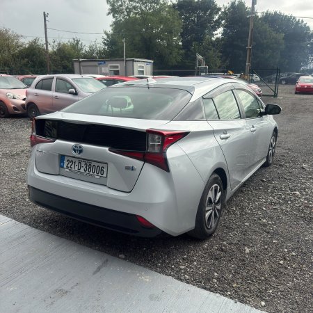 2022 Toyota Prius - photo 5