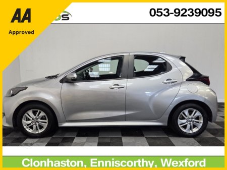 2023 Toyota Yaris - photo 3