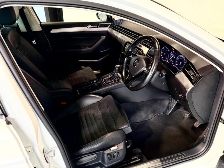 2017 Volkswagen Passat - photo 8