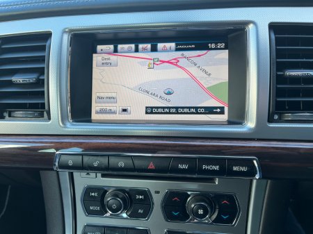 2015 Jaguar XF - photo 35