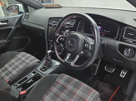 2018 Volkswagen Golf - photo 9
