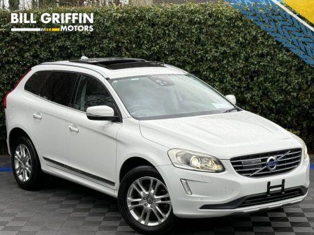 2017 Volvo XC60 D4 CLASSIC 2.0 D // OPENING PAN ROOF // LEATHER INTERIOR // DIGITAL CLUSTER