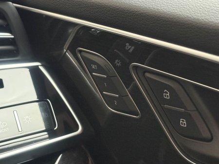 2025 Audi Q8 - photo 14