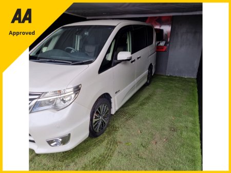 2014 Nissan Serena - photo 3