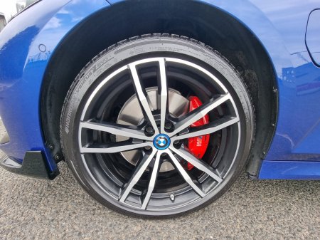 2023 BMW 3-Series - photo 22