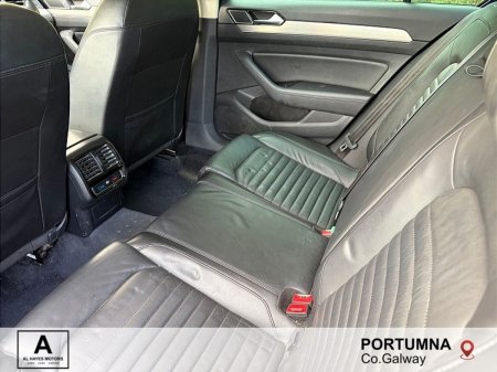 2019 Volkswagen Passat - photo 4