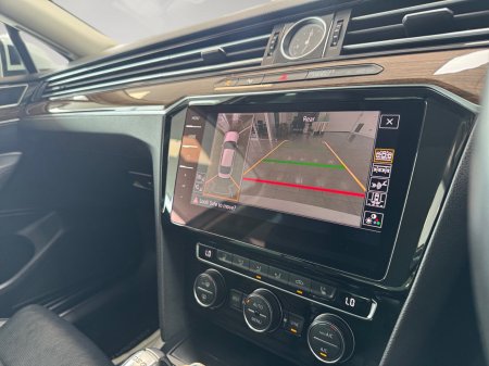 2018 Volkswagen Passat - photo 14