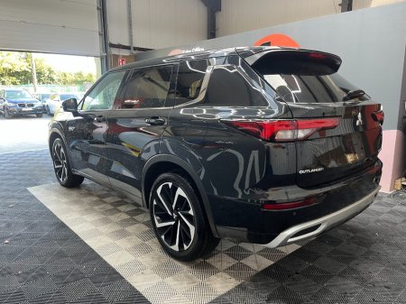 2024 Mitsubishi Outlander - photo 5