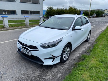 2023 Kia Ceed - photo 3
