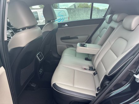 2020 Kia Sportage - photo 9