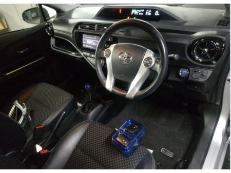 2015 Toyota Aqua - photo 5