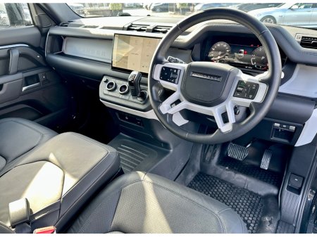2025 Land Rover Defender - photo 9