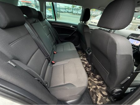 2020 Volkswagen Golf - photo 13
