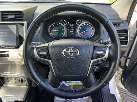 2023 Toyota Land Cruiser - photo 5
