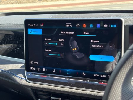 2025 Volkswagen Passat - photo 13