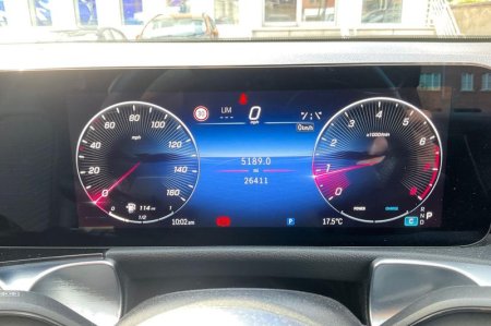 2025 Mercedes-Benz GLB - photo 13