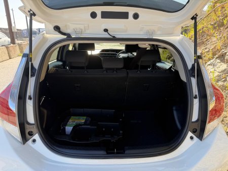 2015 Toyota Aqua - photo 10