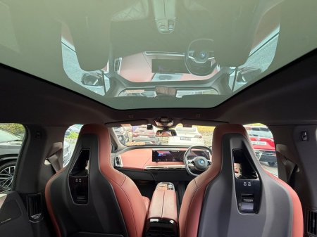 2022 BMW iX - photo 2