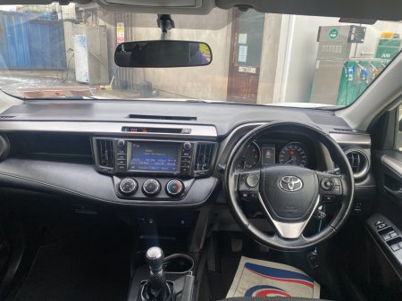 2018 Toyota RAV4 - photo 13