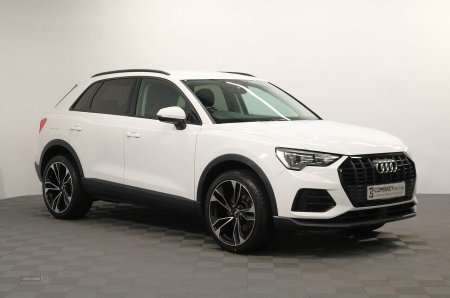 2022 Audi Q3 TFSIe Technik