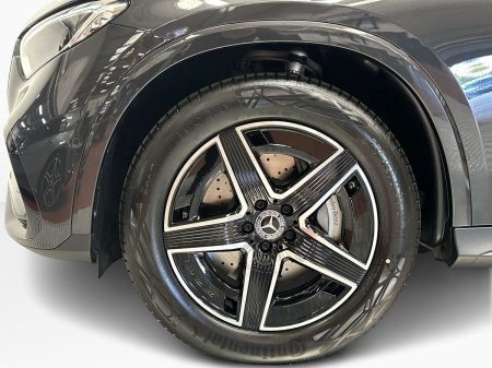 2026 Mercedes-Benz GLC - photo 7