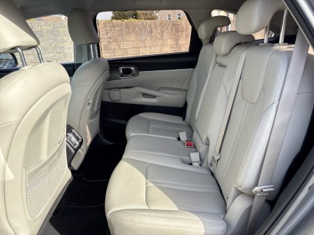 2023 Kia Sorento - photo 9