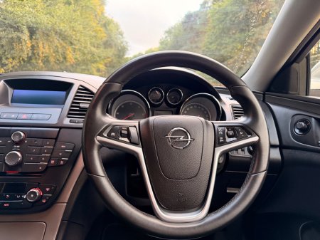 2011 Opel Insignia - photo 12