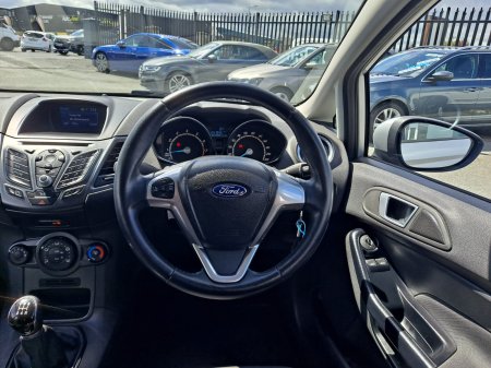 2017 Ford Fiesta - photo 21