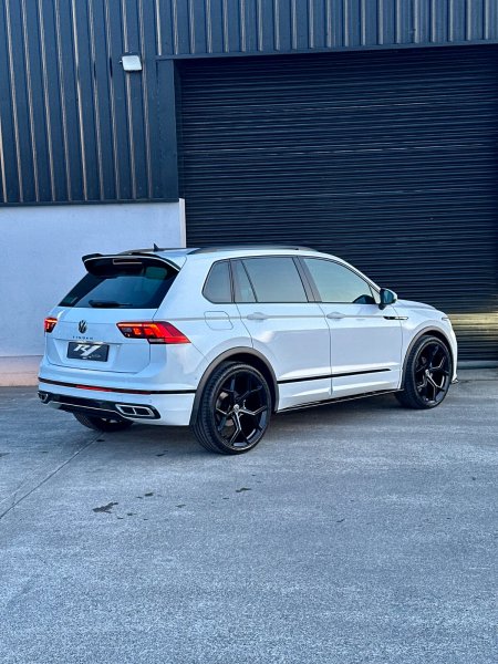 2020 Volkswagen Tiguan - photo 9