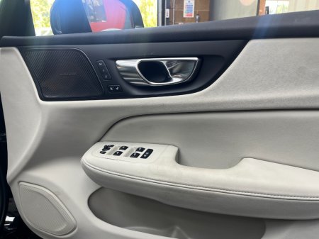 2025 Volvo V60 - photo 14