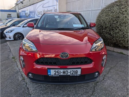 2025 Toyota Yaris Cross - photo 2