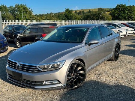 2018 Volkswagen Passat - photo 2