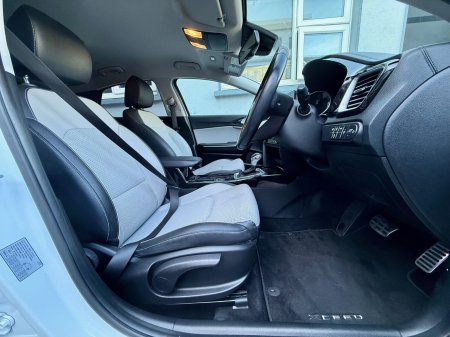 2021 Kia XCeed - photo 8