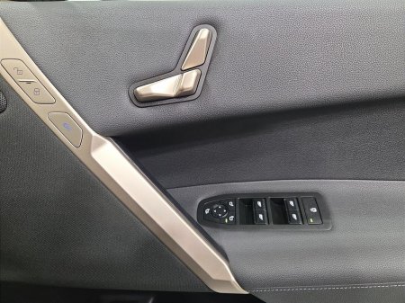 2025 BMW iX - photo 23