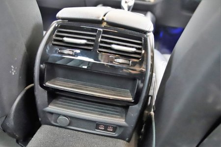2023 BMW 5-Series - photo 24
