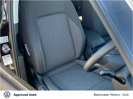 2026 Volkswagen Golf - photo 8