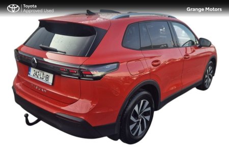 2024 Volkswagen Tiguan - photo 2