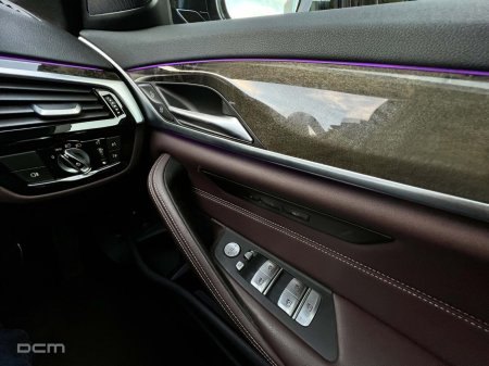 2020 BMW 5-Series - photo 15