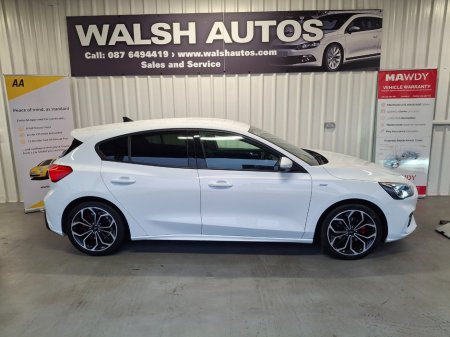 2022 Ford Focus - photo 2
