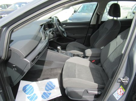 2022 Volkswagen Golf - photo 8