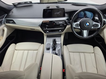 2019 BMW 5-Series - photo 23
