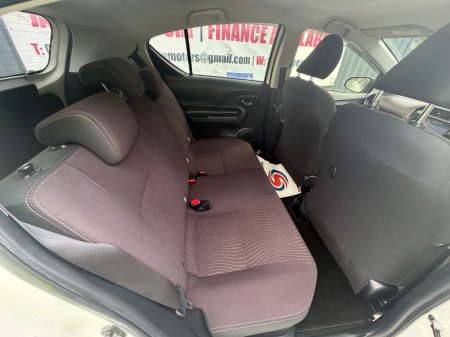 2018 Toyota Aqua - photo 8