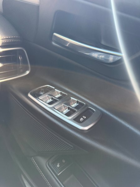 2016 Jaguar XE - photo 25