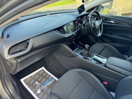 2018 Vauxhall Insignia - photo 5