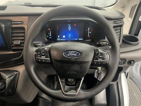 2025 Ford Transit - photo 11
