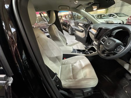 2021 Volvo XC40 - photo 6