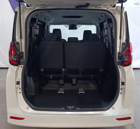 2022 Toyota Noah - photo 8
