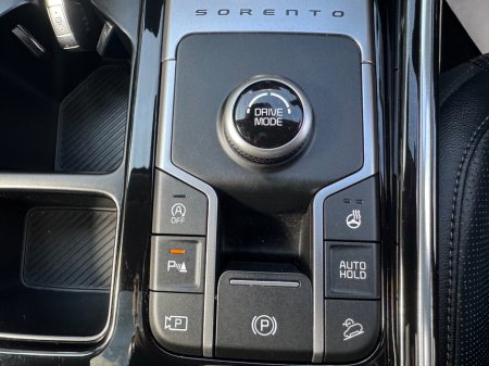 2025 Kia Sorento - photo 33