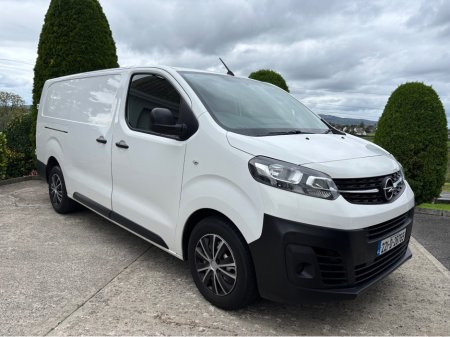 2022 Opel Vivaro L2H1-1.5 100PS-6SP MAN 100PS-DIE-6SP 5DR